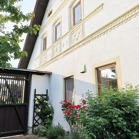 Apartment Dvur U Kaplicky *